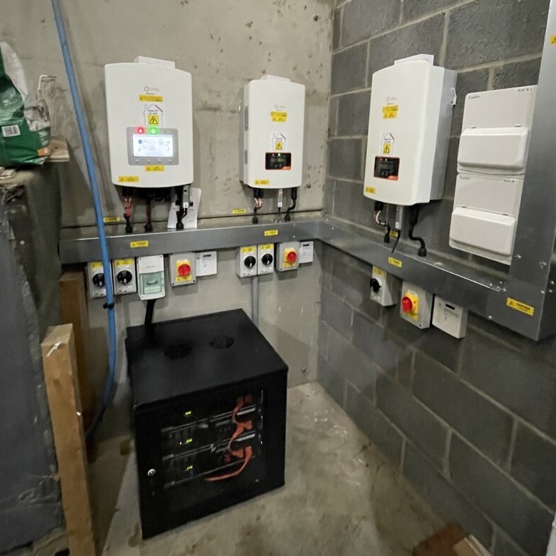 Solar inverter and battery system for business in Lincolnshire